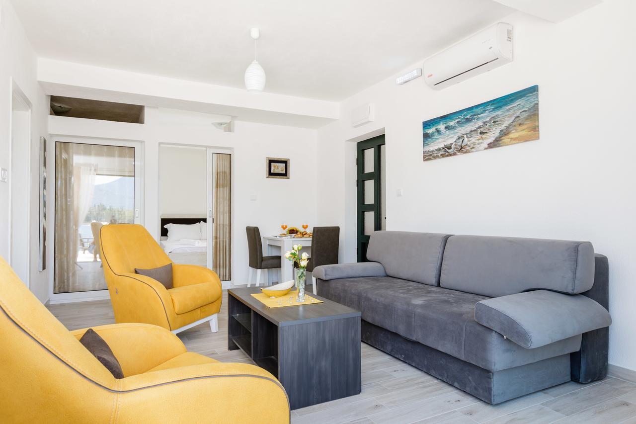 Apartmani Mia Tivat Zewnętrze zdjęcie
