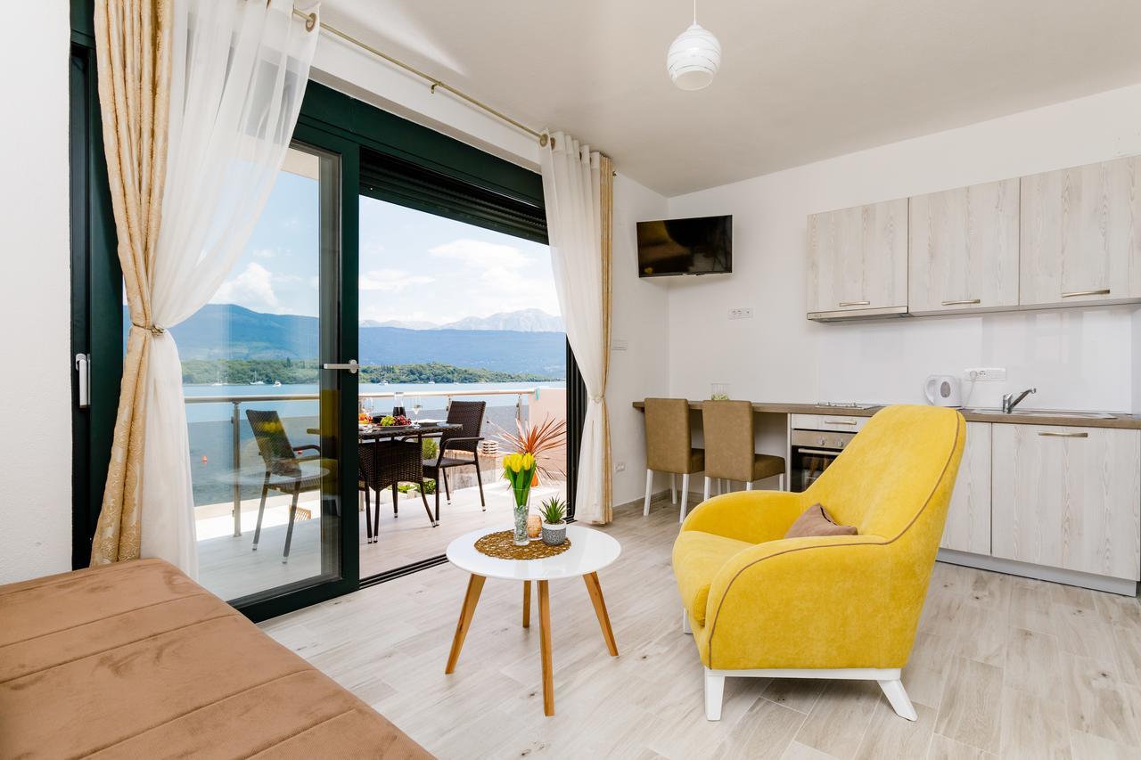 Apartmani Mia Tivat Zewnętrze zdjęcie
