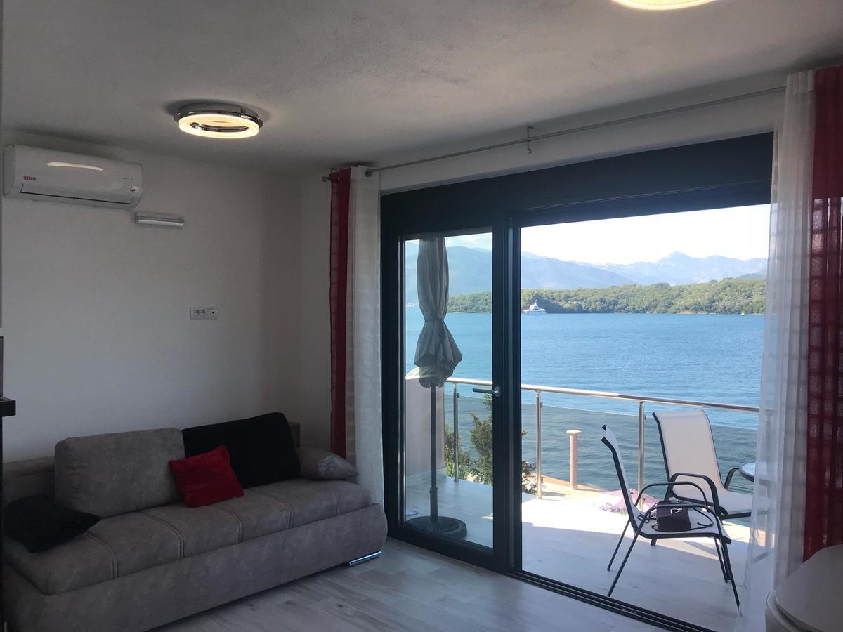 Apartmani Mia Tivat Zewnętrze zdjęcie